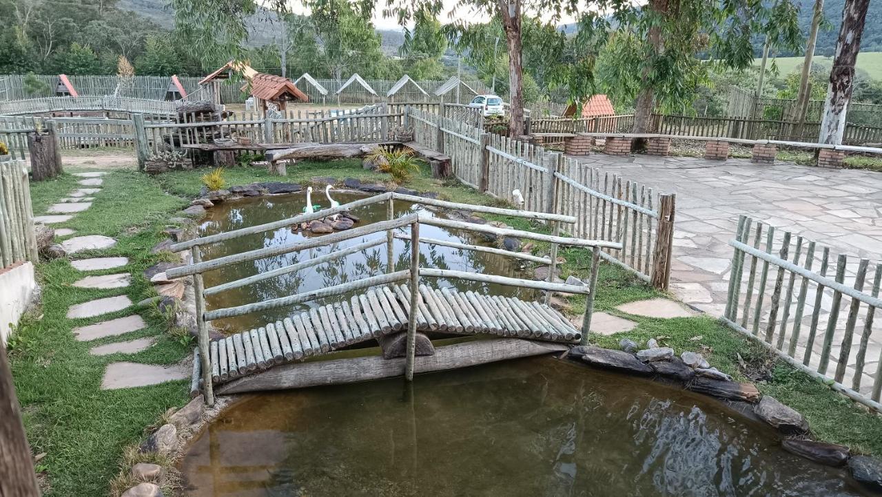 Chales E Camping Do Robinho 1 Сан-Томе-дас-Летрас Экстерьер фото